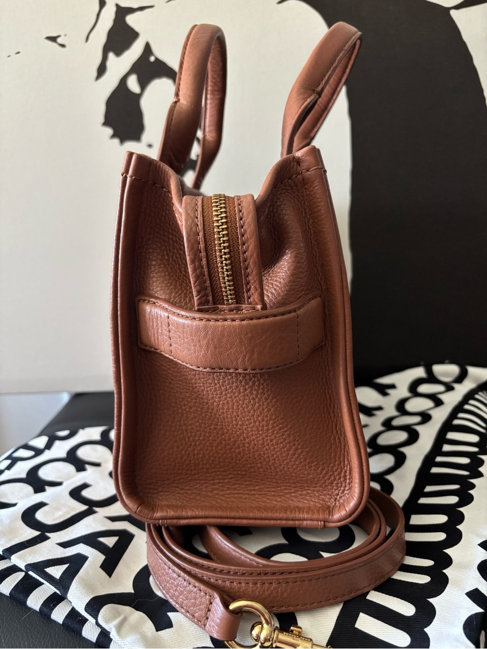 Marc Jacobs The Tote Bag in Chestnut Brown SMALL - Picture 8 of 14